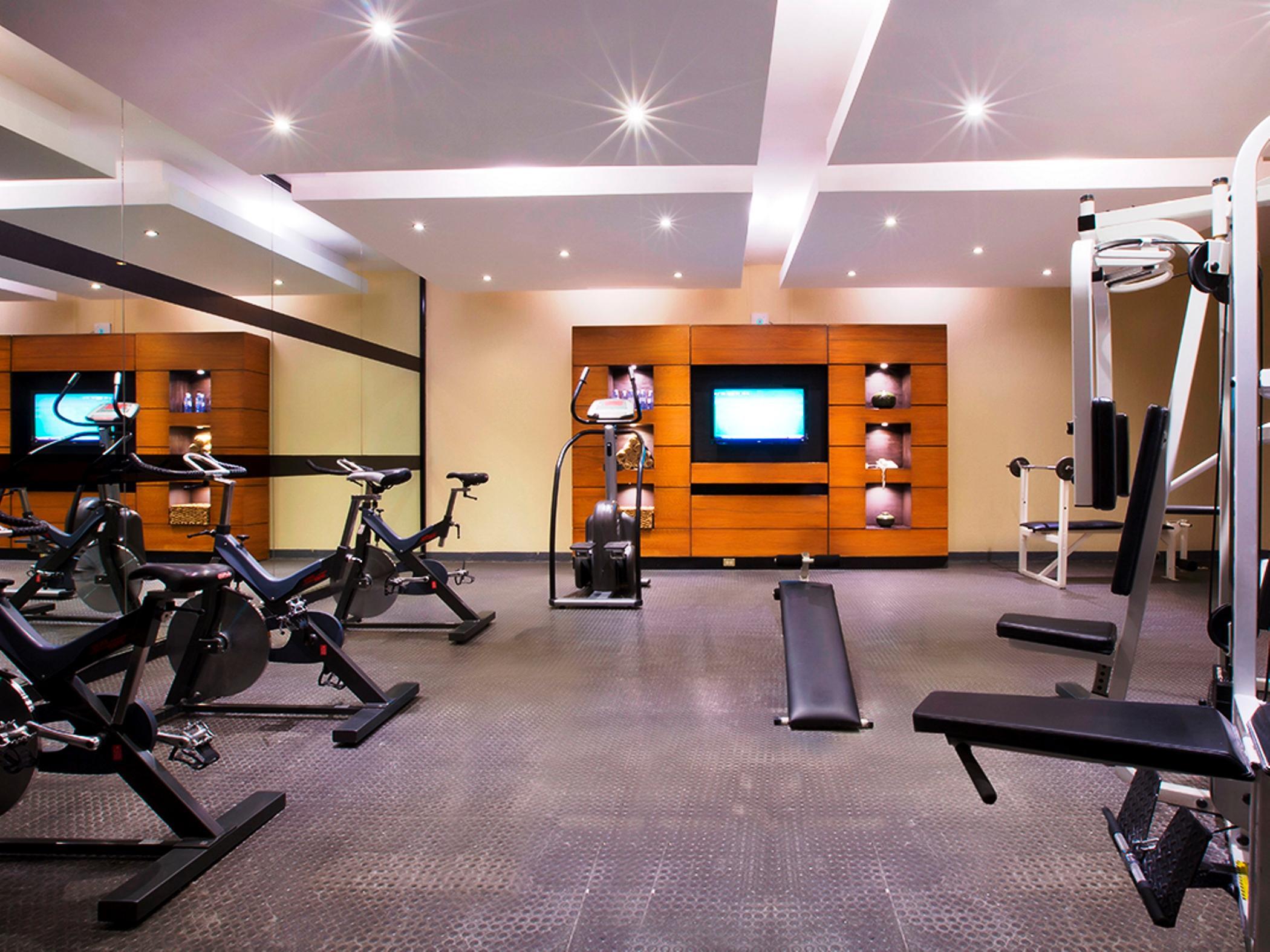 Hotel Guadalajara Plaza Expo Экстерьер фото